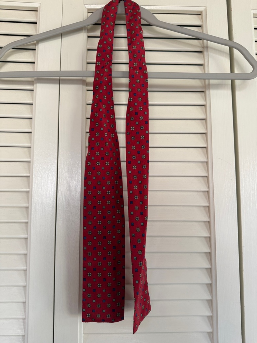 Classic Red Patterned Silk Scarf - Versatile Women's Wrap